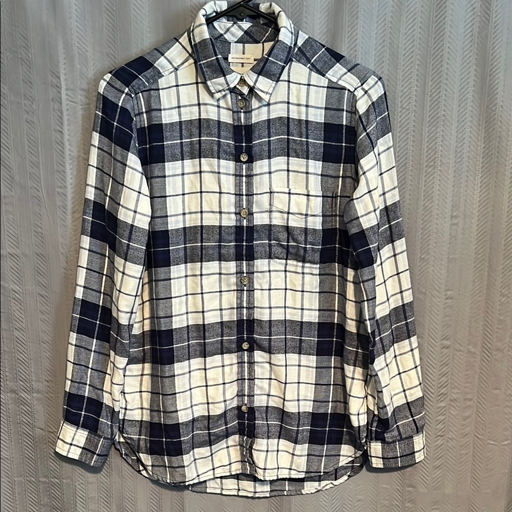 American Eagle Boyfriend Fit Button Down Shirt